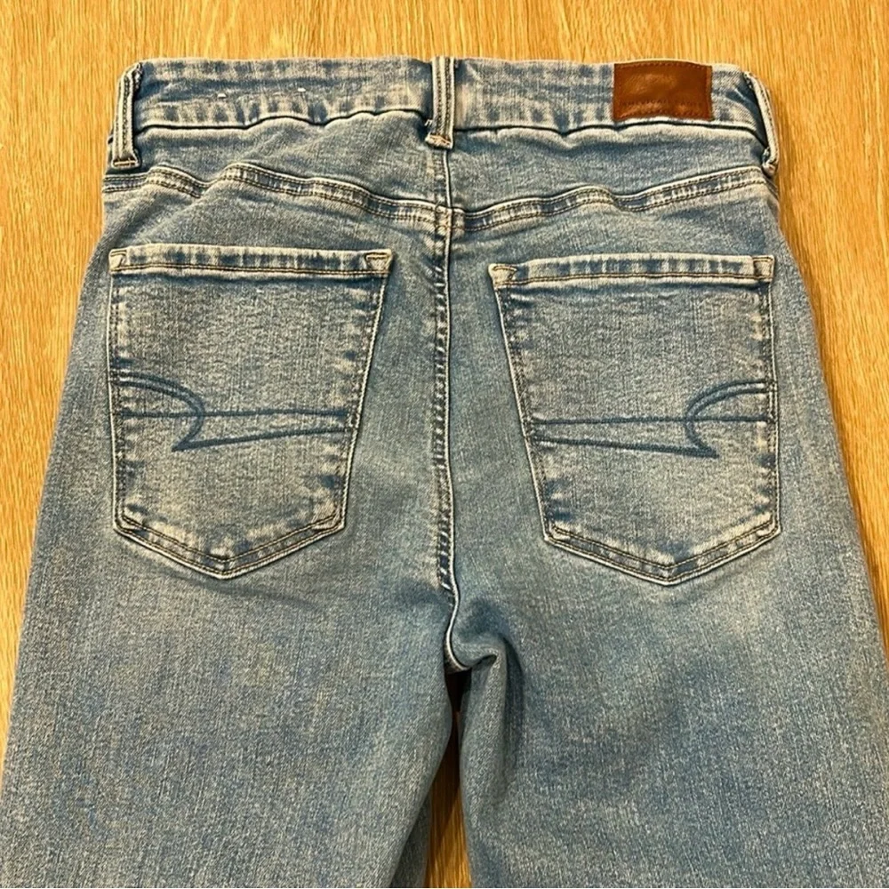 Like New 💙American Eagle Super High-Rise Flare 👖Wide Leg Jeans💙Size 6 - Picture 8 of 8